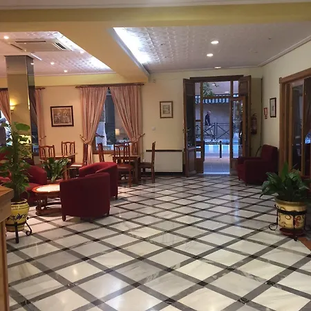 Hotel Central 2*