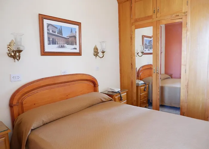 Hotel Central 2* Lanjarón