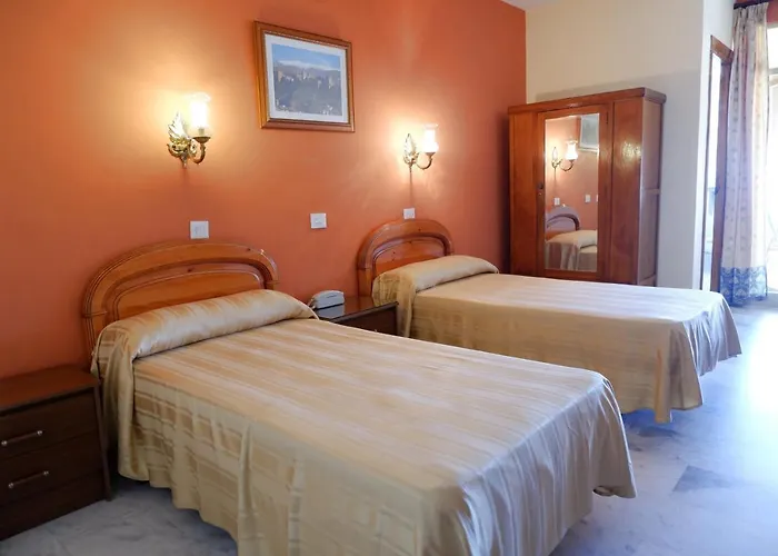 Hotel Central מלון