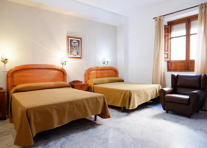 מלון Hotel Central Lanjarón