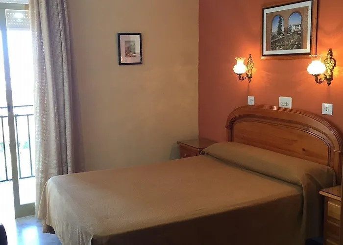 Hotel Central מלון Lanjarón