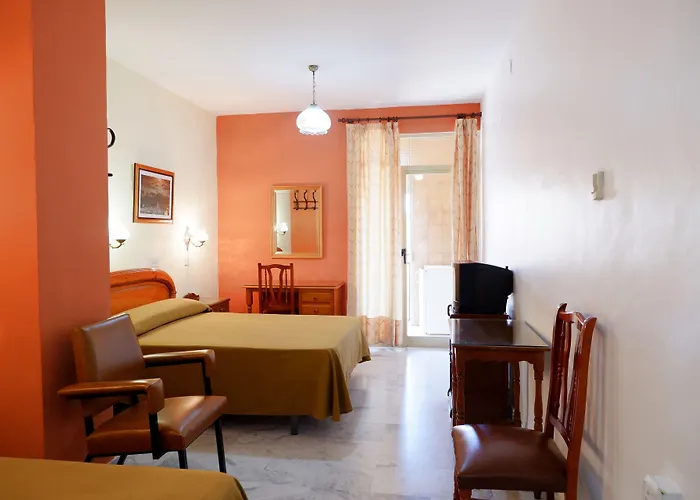 Hotel Central מלון